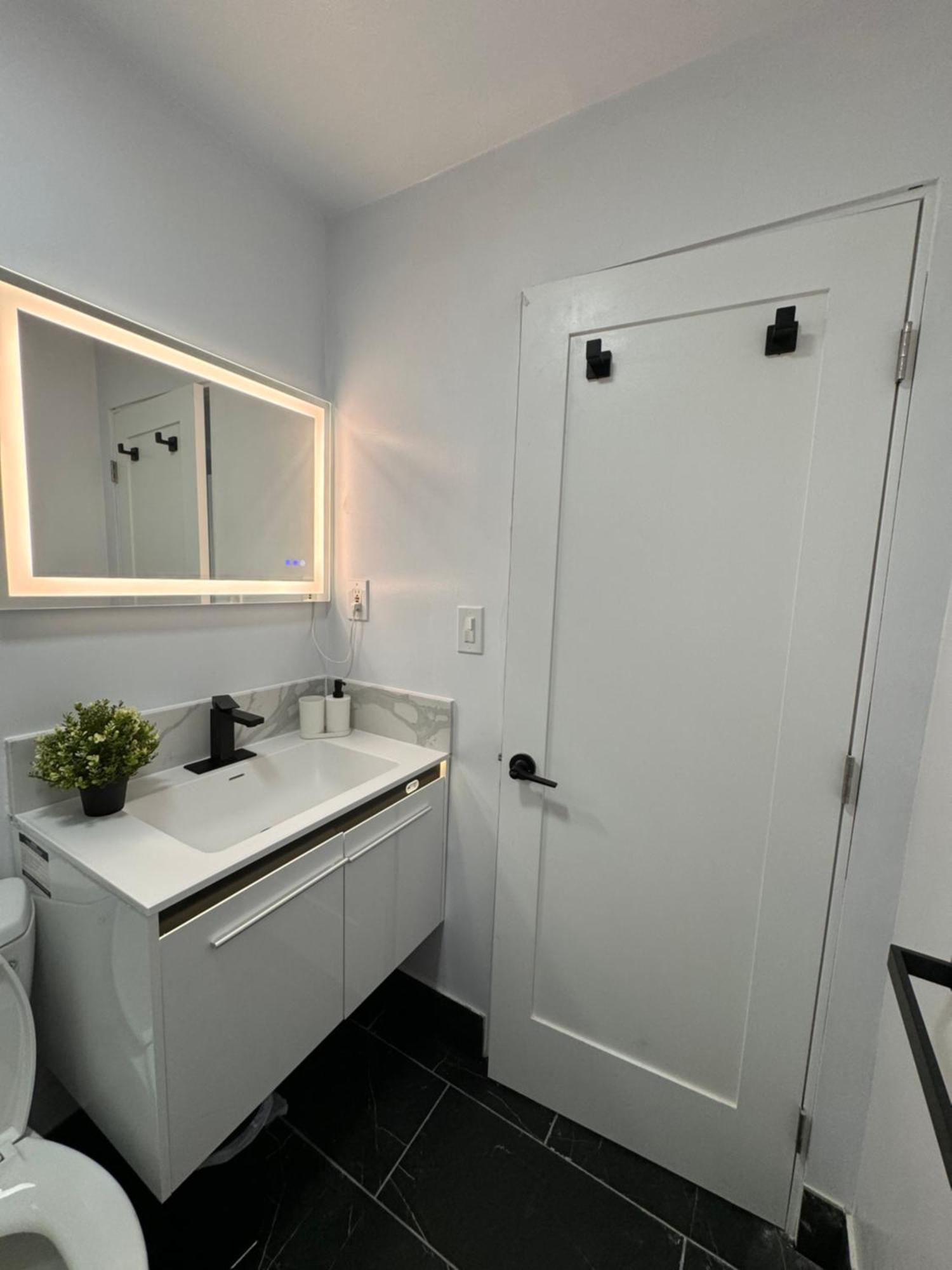 Modern 2Br Stylish & Cozy Unit Bed and Breakfast Los Angeles Buitenkant foto