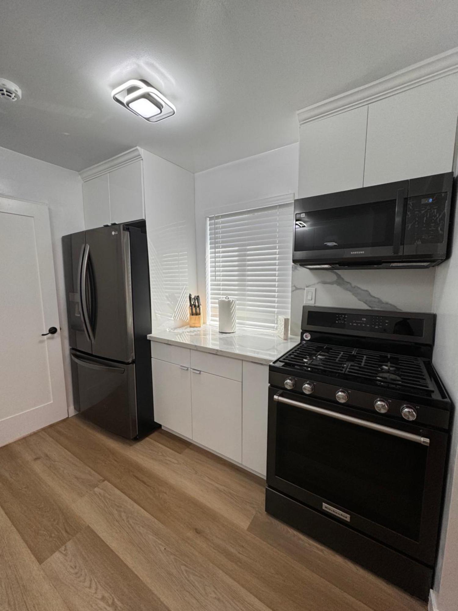 Modern 2Br Stylish & Cozy Unit Bed and Breakfast Los Angeles Buitenkant foto